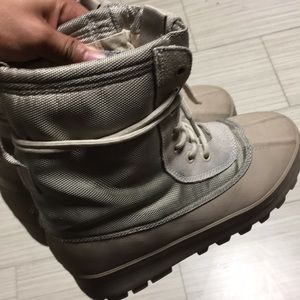 Yeezy 950